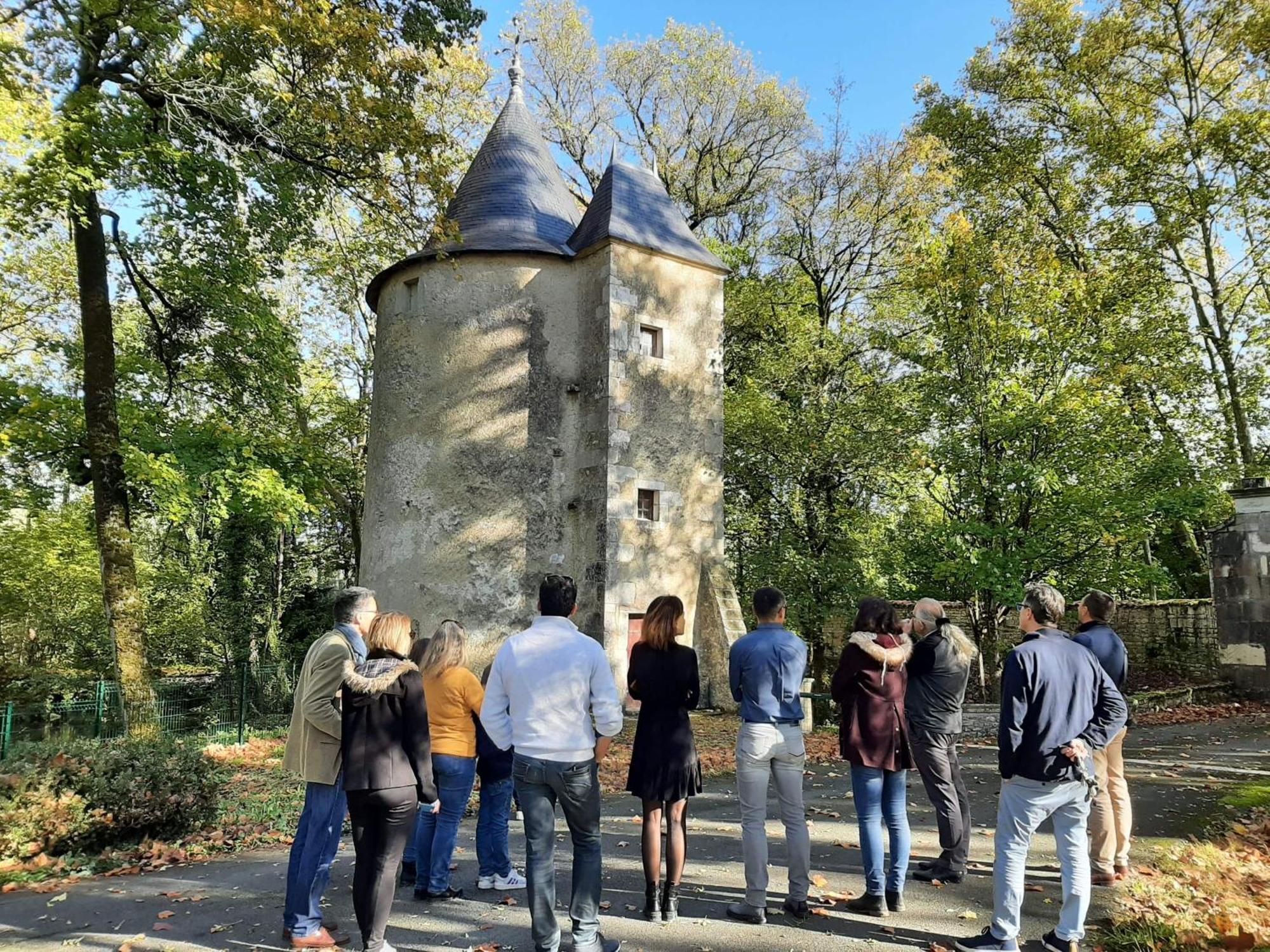 Saint-Pierre-de-l'Isle Chateau De Mornay מראה חיצוני תמונה