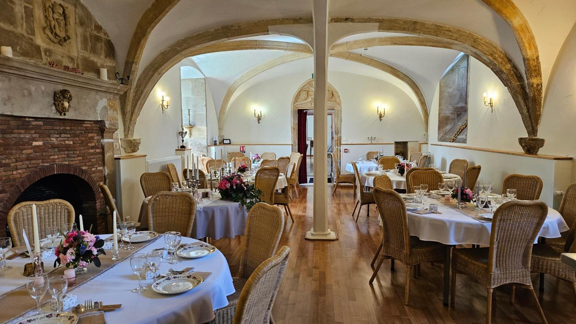 Saint-Pierre-de-l'Isle Chateau De Mornay מראה חיצוני תמונה